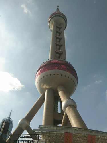 上海东方明珠塔多少层_上海东方明珠塔有多少米