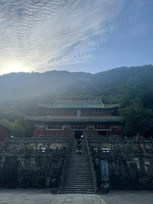 湖北十堰旅游景点_湖北十堰旅游景点大全武当山